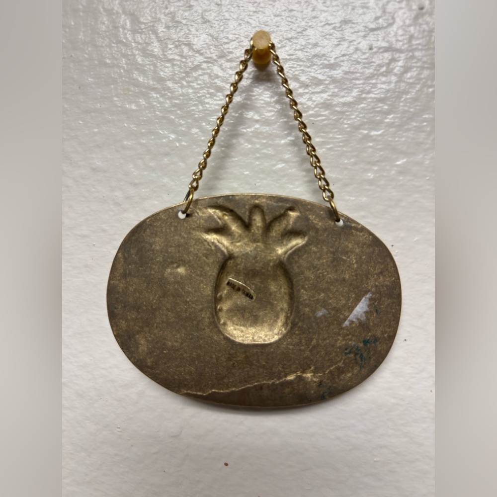 Brass Pineapple Welcome sign - Picture 3 of 3